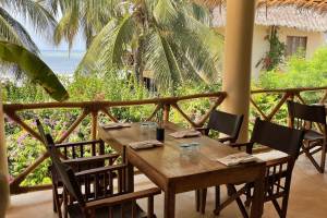 Mzee Husa Restaurant @ Zanziblue