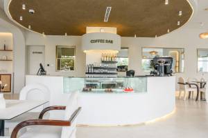 Izzi Brunch & Cake