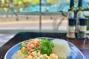 Green Island Beach Restaurant